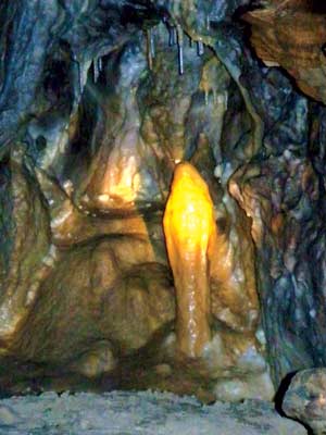 Maria's cave